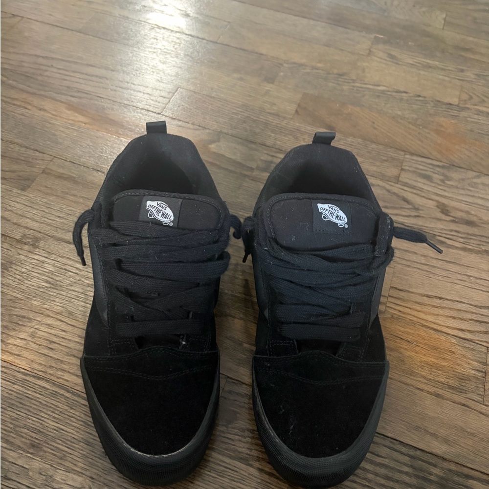 Vans Men's All-Black Low-Top Skate Sneakers